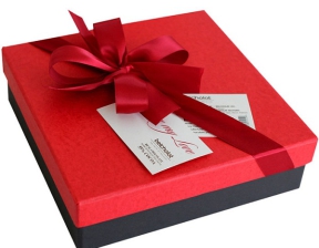 NHỮNG MÓN QUÀ TẾT DÀNH TẶNG KHÁCH HÀNG KHÔNG LO “LỖI THỜI”