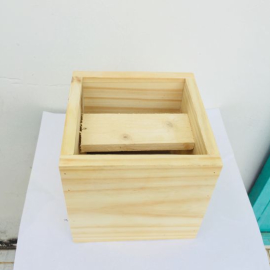 HỘP GỖ VUÔNG TRƠN NHỎ