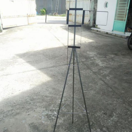 KỆ CHỮ THẬP CẮM HOA