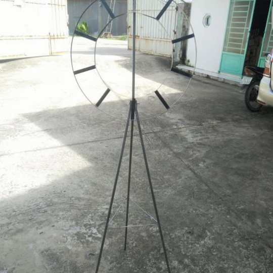 KỆ CẮM HOA HÌNH TRÒN