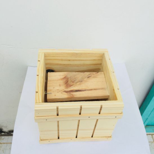 HỘP GỖ VUÔNG TRƠN