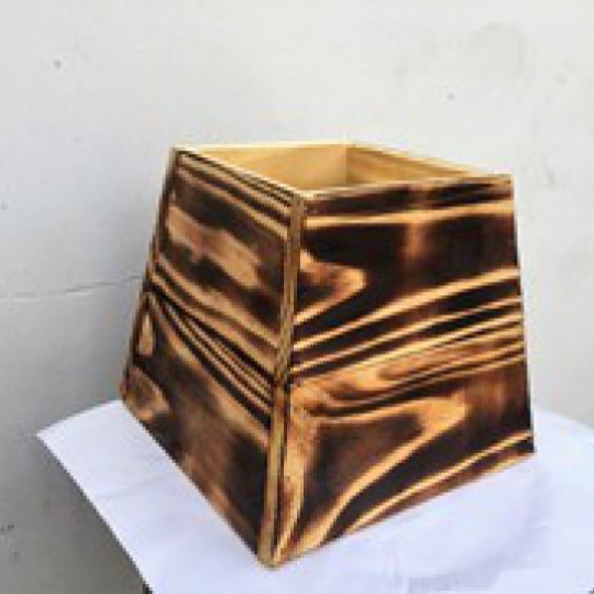 HỘP VÂN ĐEN HÌNH THANG NGƯỢC